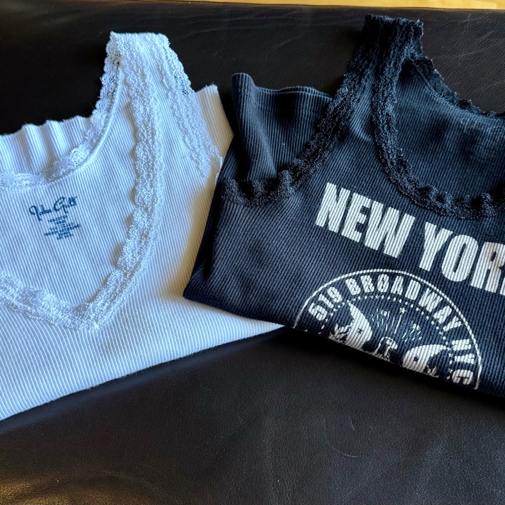 🖤🤍2 TANKS Brandy Melville/John Galt Black NY Graphic Tank & White Lace Tank 🤍🖤
